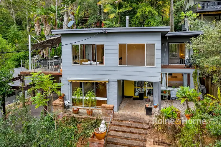 8 Crystal Avenue, Pearl Beach NSW 2256