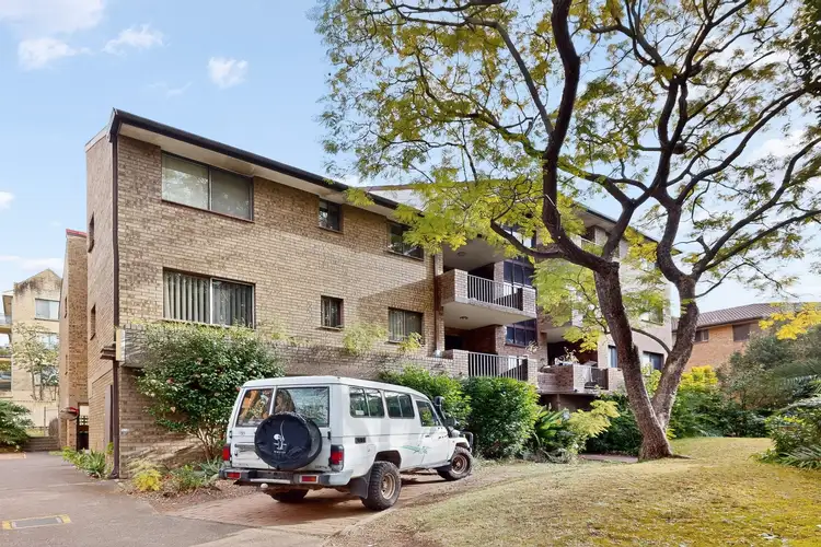 21/10-12 Alfred Street, Westmead NSW 2145