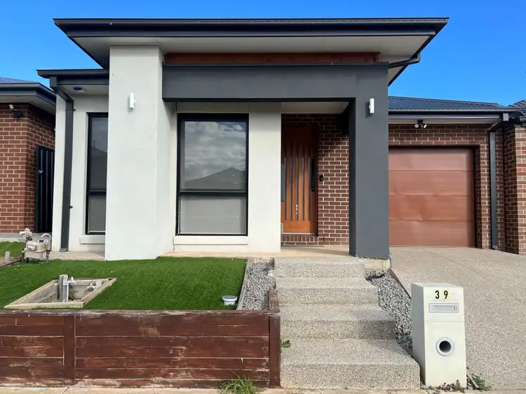 39 Alstonville Avenue, Truganina VIC 3029