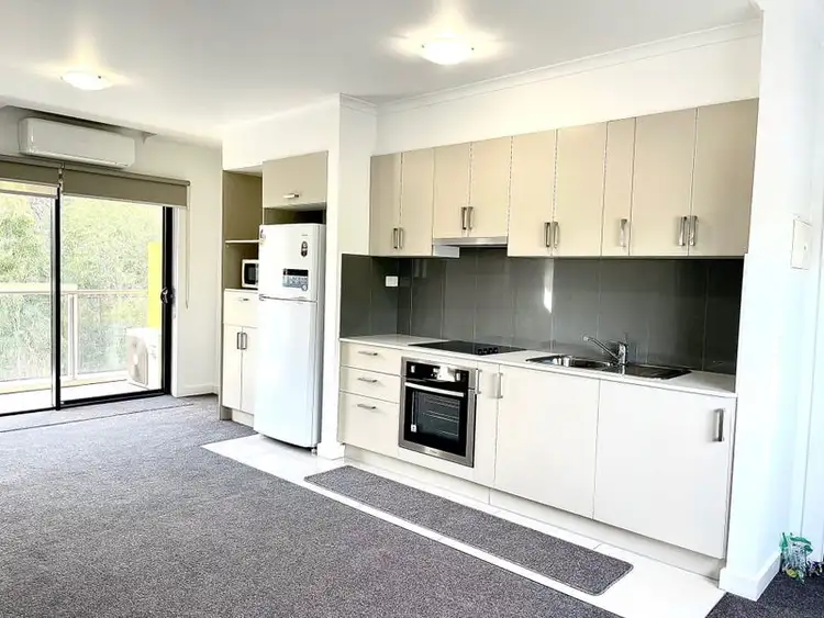 Fifth view of Homely apartment listing, 202/1053 Plenty Road, Kingsbury VIC 3083