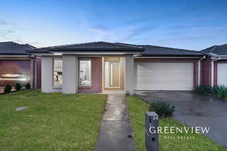 34 Cheddington Road, Cranbourne East VIC 3977