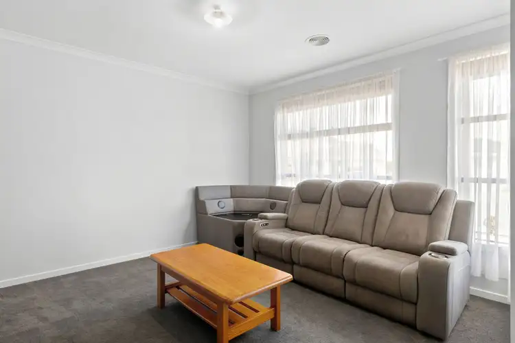 Second view of Homely house listing, 9 Inverness Place, Thornhill Park VIC 3335