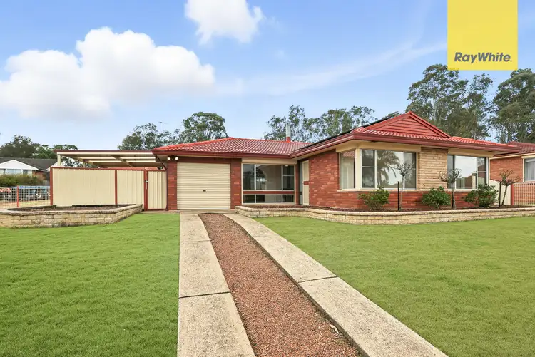 2 Menzies Cct, St Clair NSW 2759