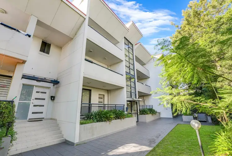 10/8-10 Lydbrook Street, Westmead NSW 2145