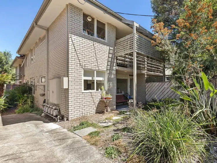 2/30 Urquhart Street, Northcote VIC 3070