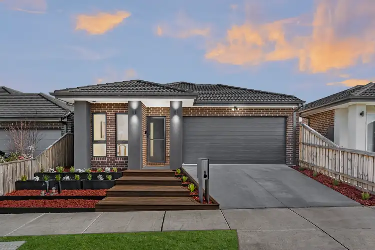 Main view of Homely house listing, 8 Adelaide Circuit, Donnybrook VIC 3064
