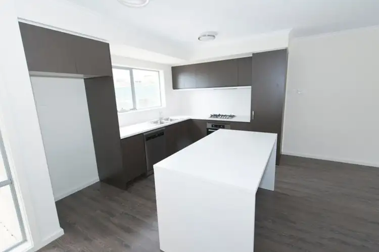 Main view of Homely townhouse listing, 5 Treestone Walk, Westmeadows VIC 3049