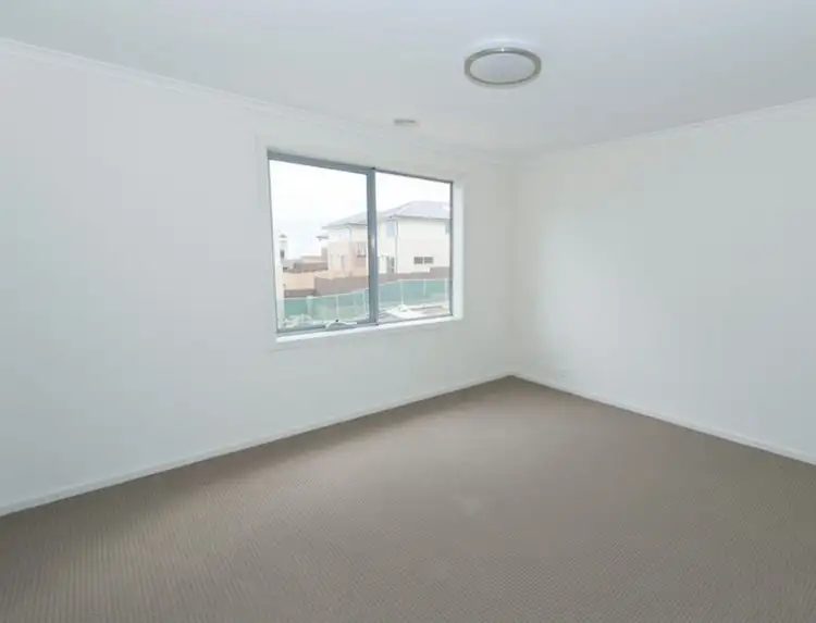 Fourth view of Homely townhouse listing, 5 Treestone Walk, Westmeadows VIC 3049