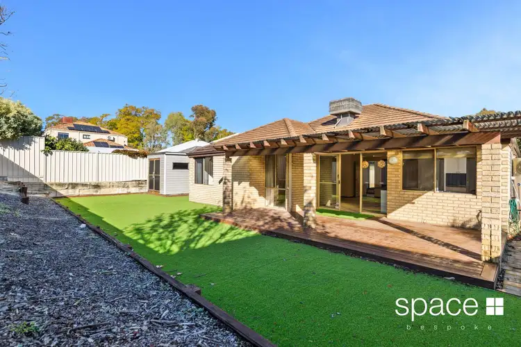 10A Lakeside Terrace, Mount Pleasant WA 6153