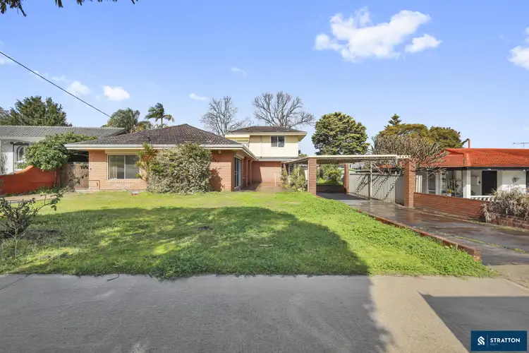 566 Beach Road