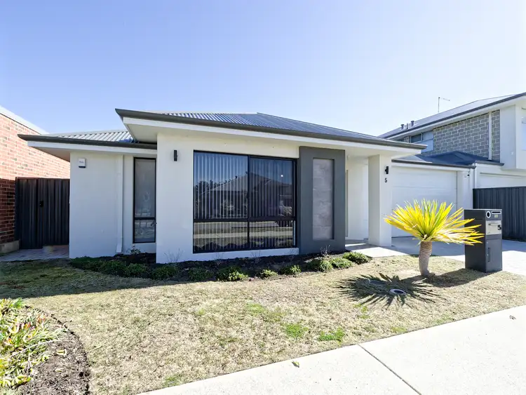 Fifth view of Homely house listing, 5 Bluegrass Street, Treeby WA 6164