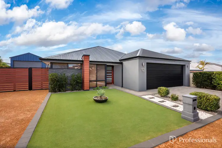 12 Flavio Crescent, Wandina WA 6530