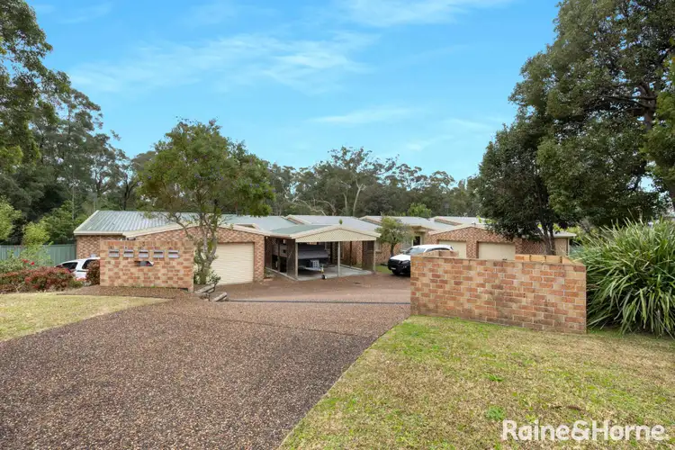 1/3 ETTRICK CLOSE, Bomaderry NSW 2541