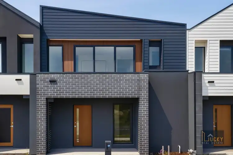 14 Radius Walk, Donnybrook VIC 3064