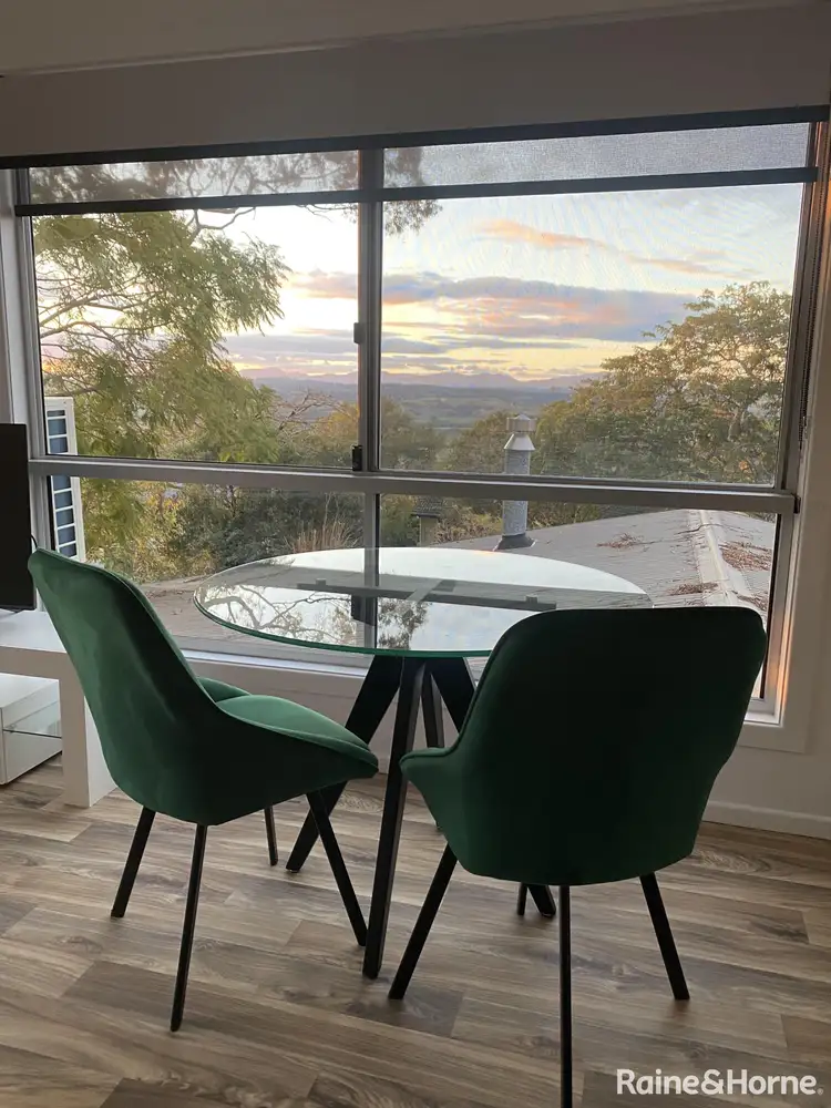 13A Bruxner Crescent