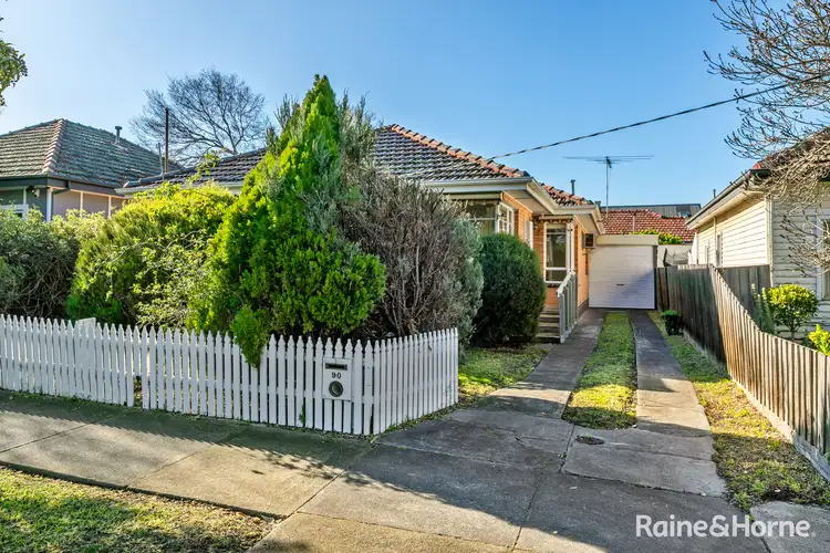 90 Challis Street, Newport VIC 3015