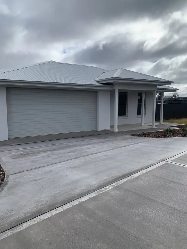 3 Magenta Cct, Dubbo NSW 2830