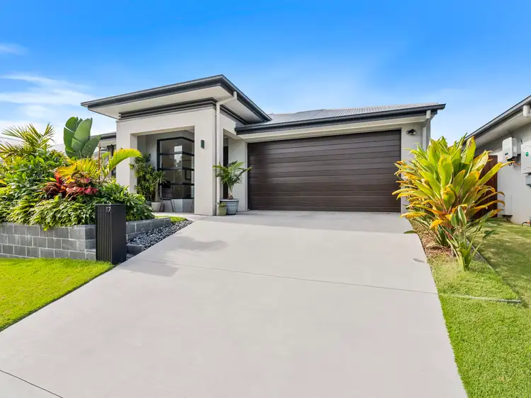 17 Vivienne Crescent