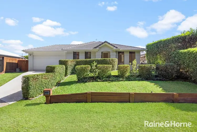4 Coolum Court, Redland Bay QLD 4165