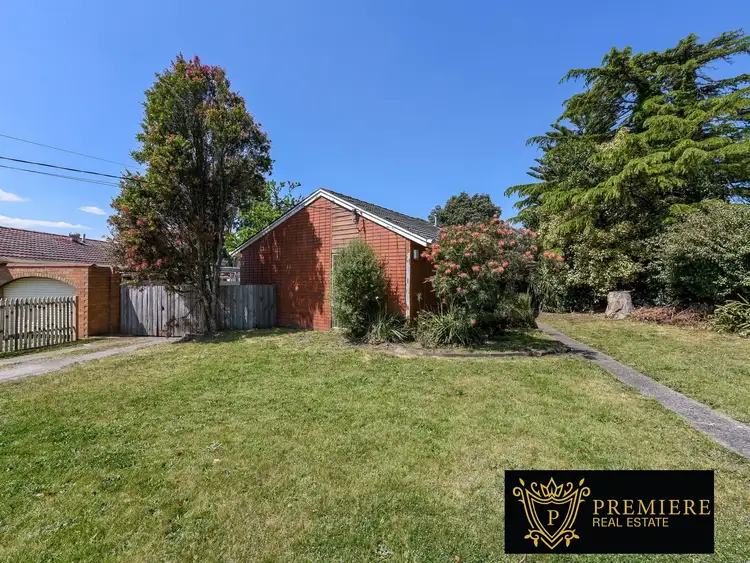 14 Valerie Drive, Cranbourne VIC 3977