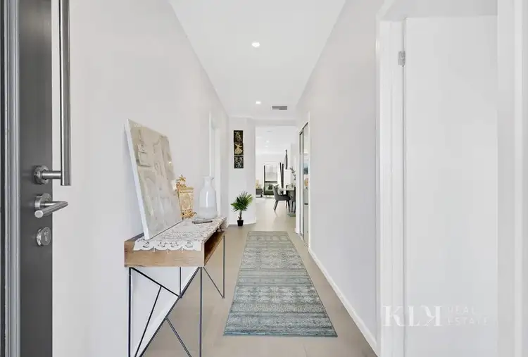 Second view of Homely house listing, 7 Coolamon Drive, Craigieburn VIC 3064
