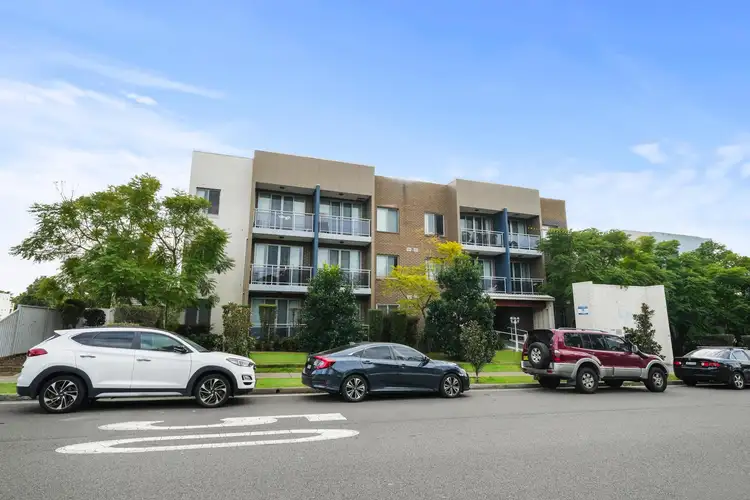 49 -53 Wentworth Avenue