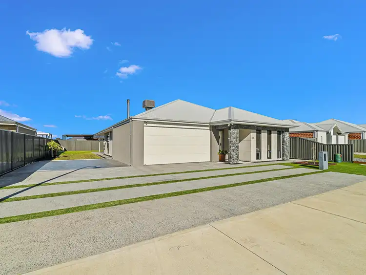 Second view of Homely house listing, 18 Goldwyer Way, Ravenswood WA 6208