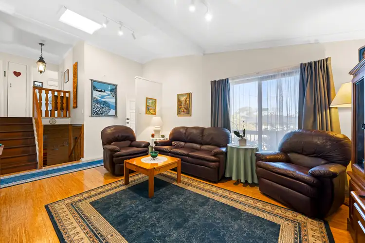 Fifth view of Homely house listing, 2 Rholanda Crescent, Springwood QLD 4127