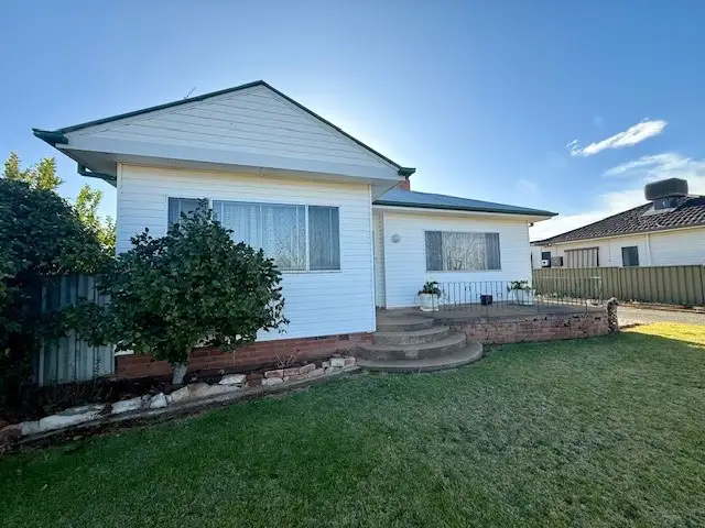 48 Railway Avenue, Leeton NSW 2705