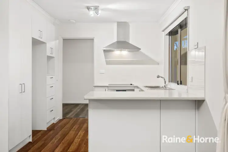 Fifth view of Homely house listing, 8 Boomerang Court, Narre Warren South VIC 3805