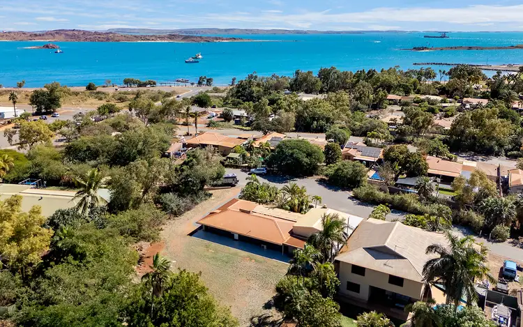 17 Yannarie Crescent, Dampier WA 6713