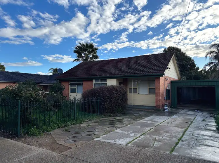 123 Peachey Road