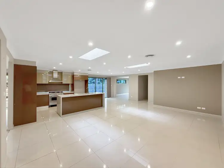 53 The Ponds Boulevard