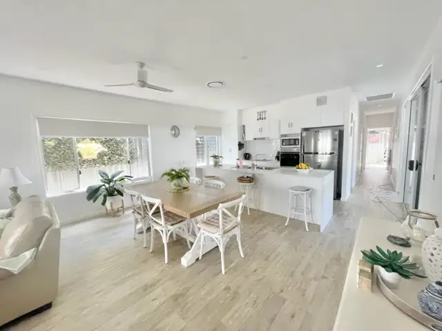 84/835 Boat Harbour Drive, Urangan QLD 4655