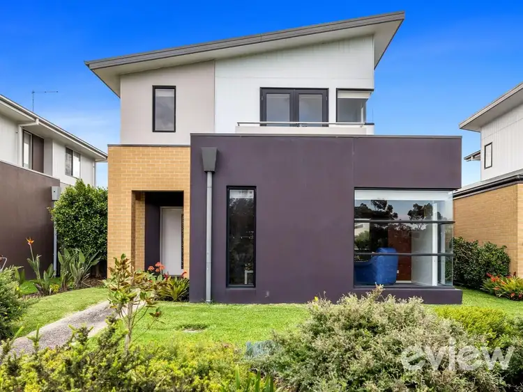 8 Lobelia Lane, Cowes VIC 3922