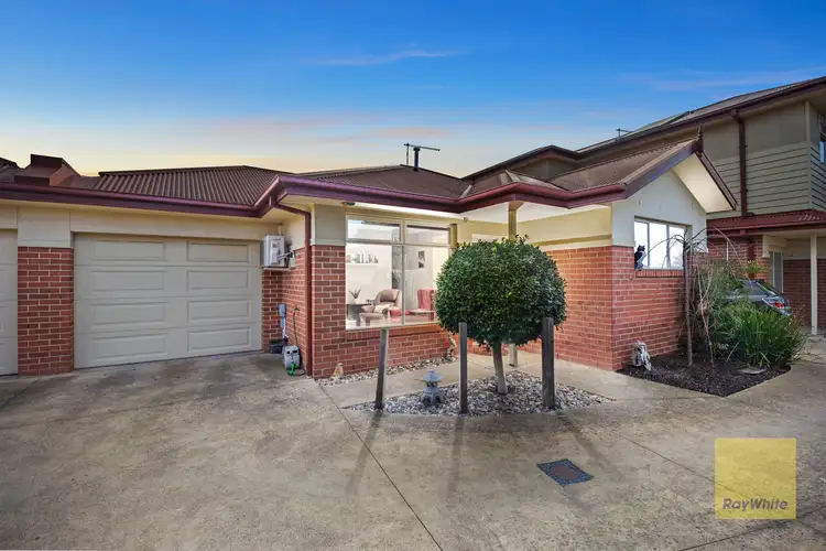 3 Redwood Drive