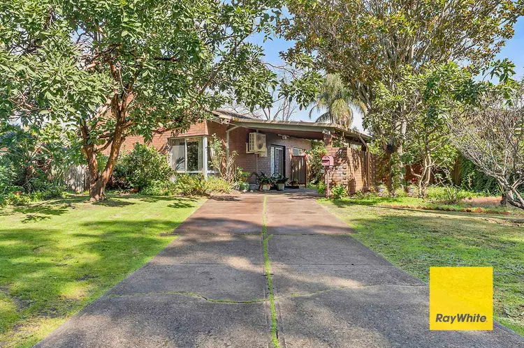 57 Parkside Drive, Thornlie WA 6108
