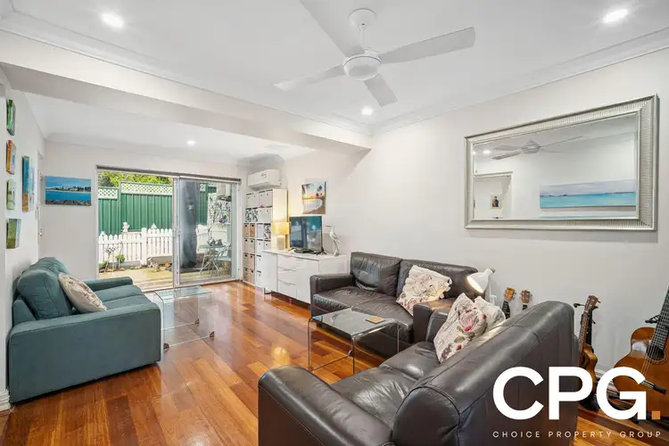 4/2 Headingly Road, Kalamunda WA 6076