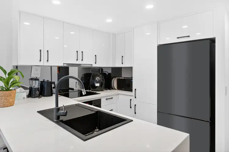 Fifth view of Homely apartment listing, 9/20-26 Illawong Street, Chevron Island QLD 4217