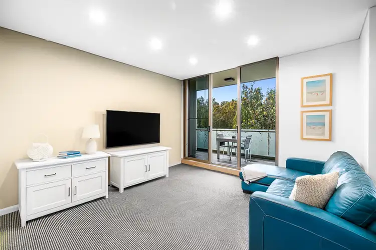 215/3 Mallard Lane, Warriewood NSW 2102