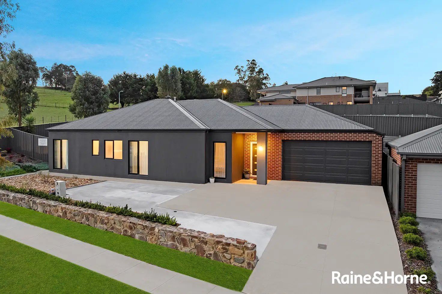 Main view of Homely house listing, 3 Timberline Parkway, Pakenham VIC 3810