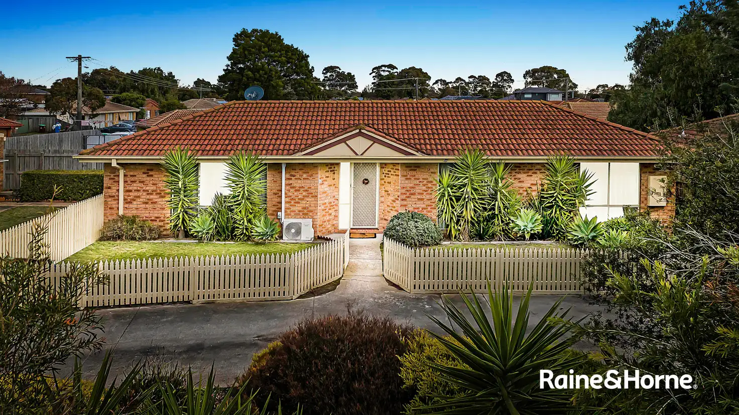 Main view of Homely unit listing, 4/59 Clairmont Avenue, Cranbourne VIC 3977
