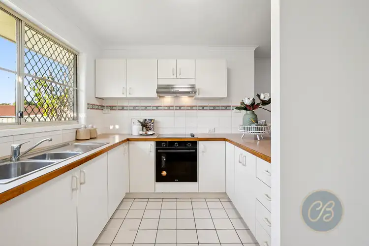 Fifth view of Homely villa listing, 2/7A Copernicus Street, Wynnum West QLD 4178