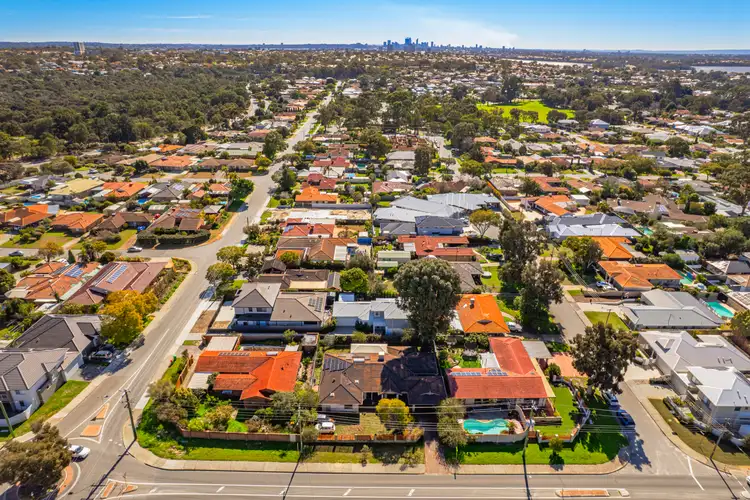 Seventh view of Homely house listing, 3 Parry Avenue, Bateman WA 6150