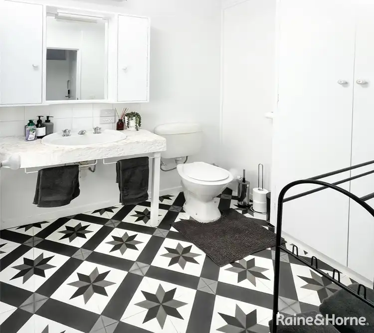 Sixth view of Homely unit listing, 2/8 Ballawinnie Road, Lindisfarne TAS 7015