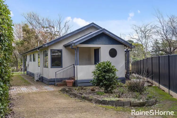 9B Ashbourne Road, Woodend VIC 3442