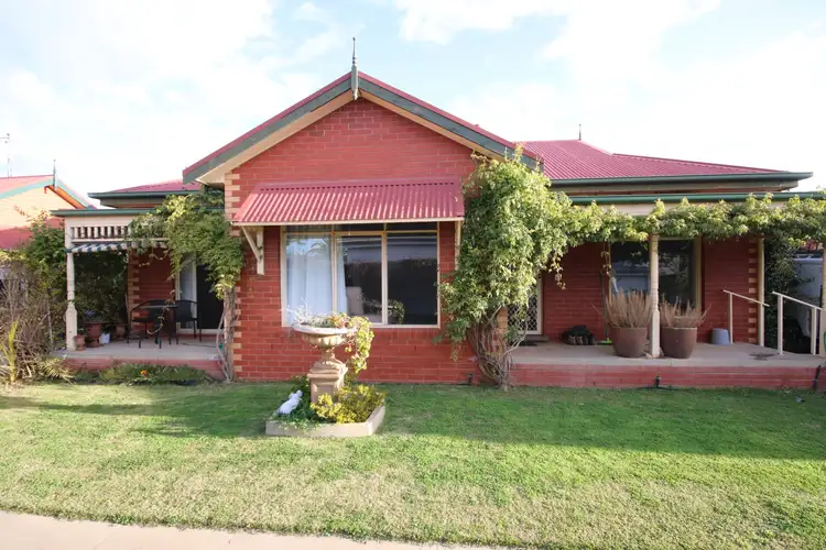 2/33 Mackay Street, Rochester VIC 3561
