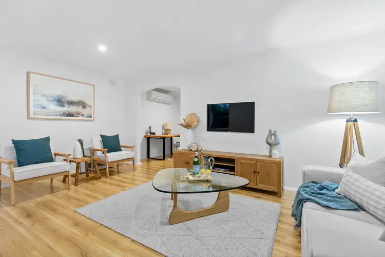 Second view of Homely house listing, 4 Wakool Close, Frankston VIC 3199