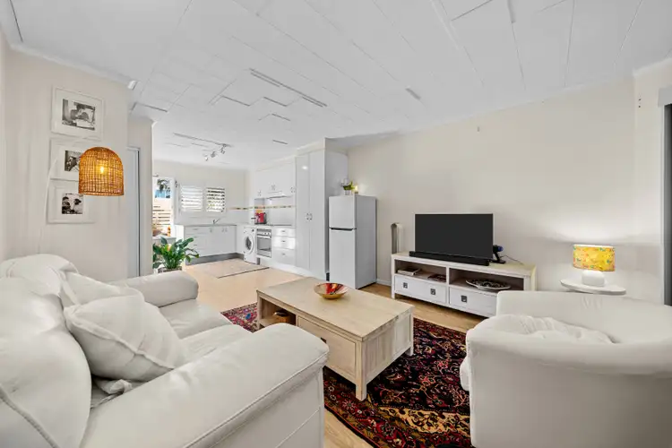 Third view of Homely apartment listing, 4/33 William Street, Mermaid Beach QLD 4218