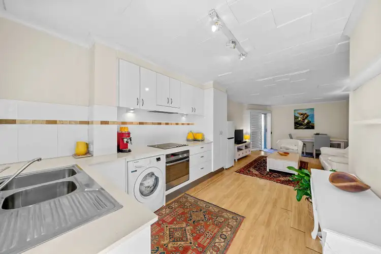 Sixth view of Homely apartment listing, 4/33 William Street, Mermaid Beach QLD 4218